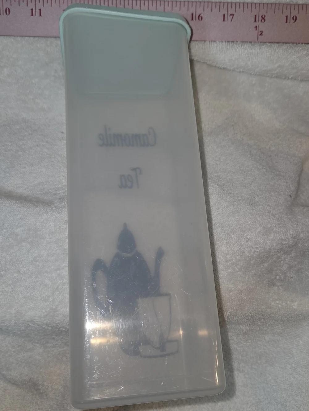 Tupperware Tea Storage Container - Picture 7 of 7